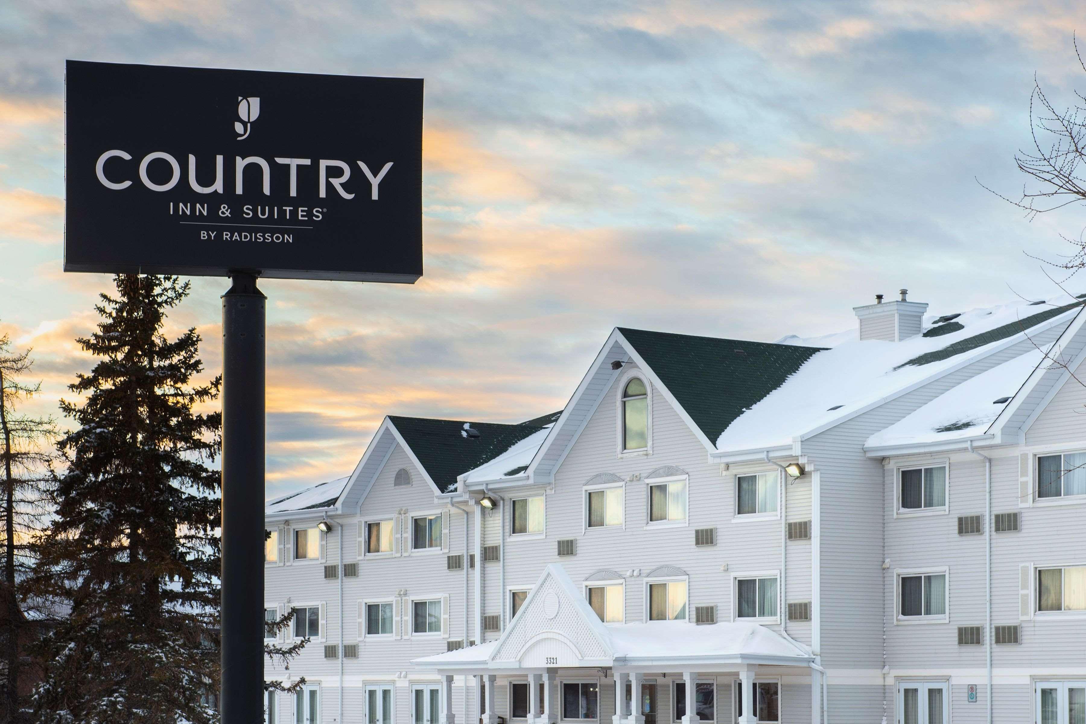 Travelodge Suites By Wyndham Regina - Eastgate Bay Exterior foto