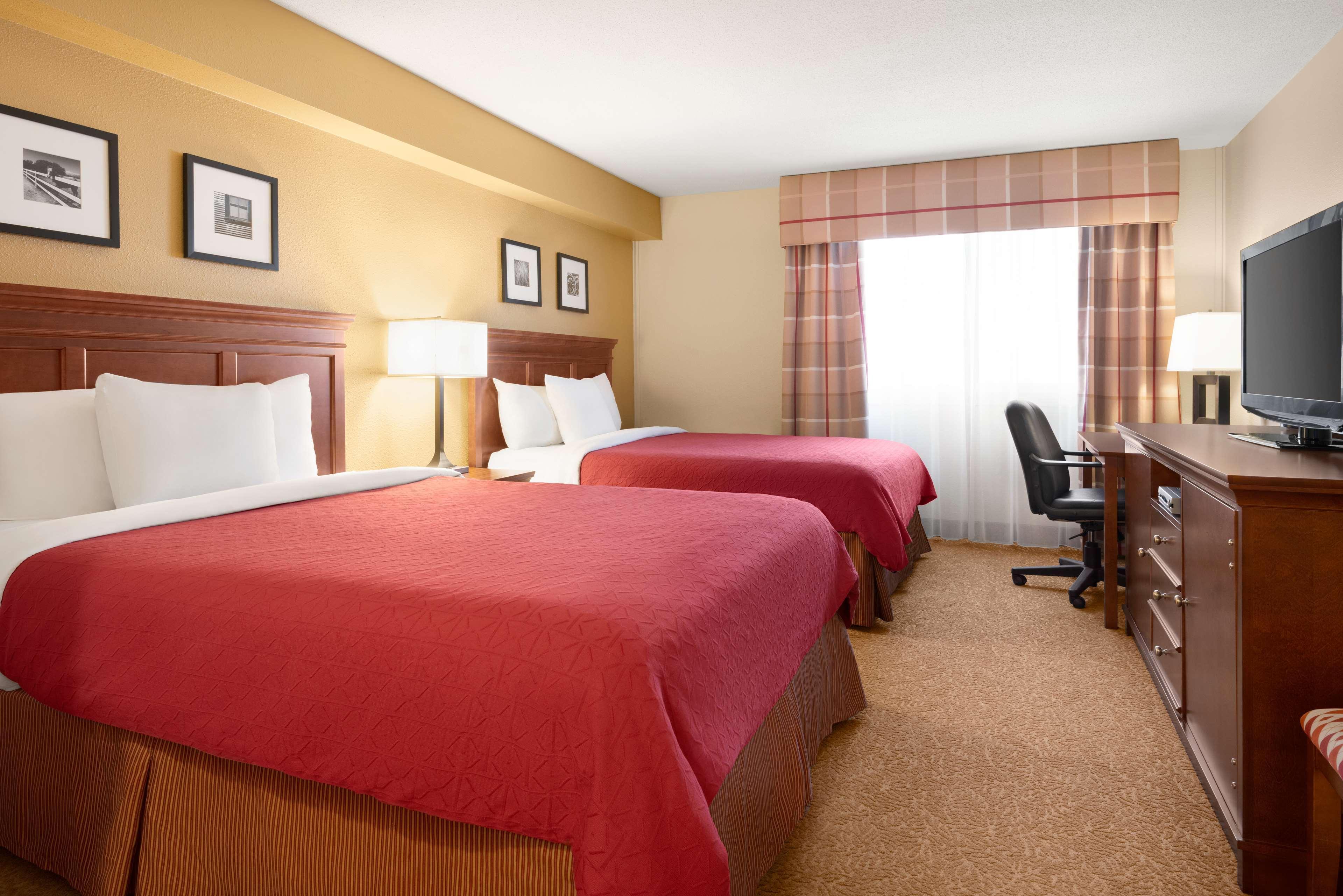 Travelodge Suites By Wyndham Regina - Eastgate Bay Exterior foto