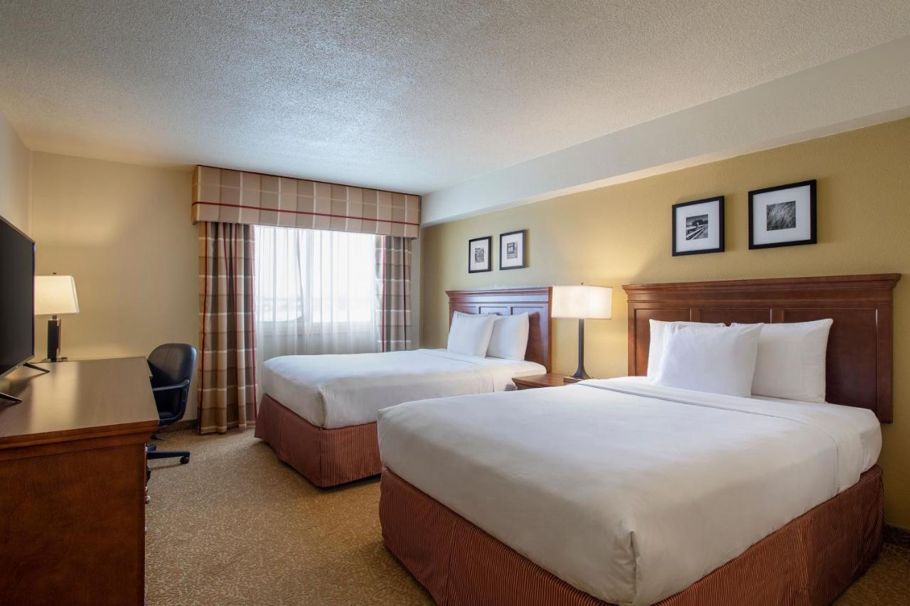Travelodge Suites By Wyndham Regina - Eastgate Bay Exterior foto