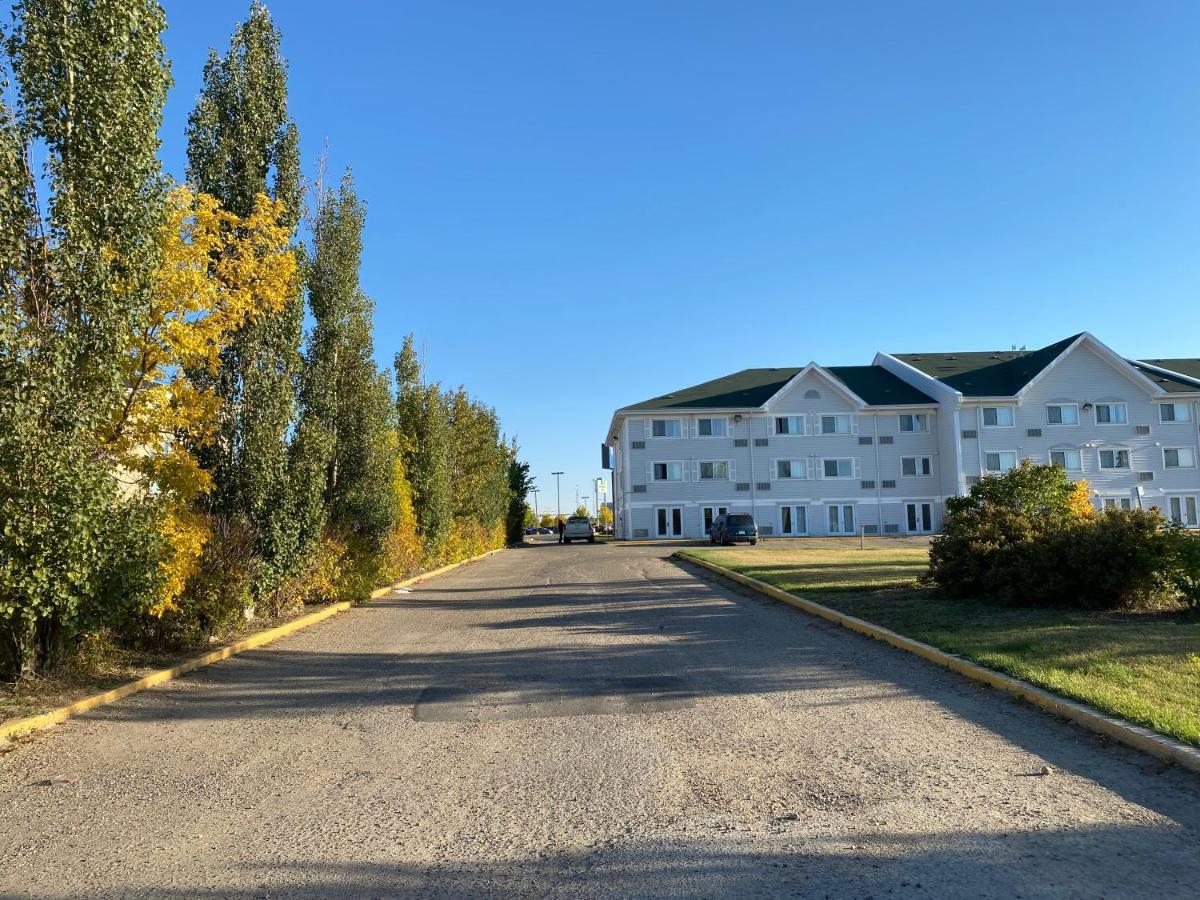 Travelodge Suites By Wyndham Regina - Eastgate Bay Exterior foto