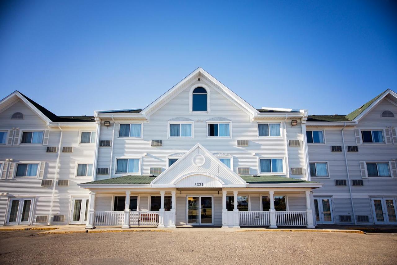 Travelodge Suites By Wyndham Regina - Eastgate Bay Exterior foto